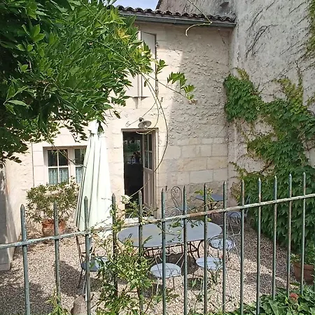 Bed & Breakfast D'hotes Spacieuse, Salle De Bain Privative Saint-Michel-de-Fronsac