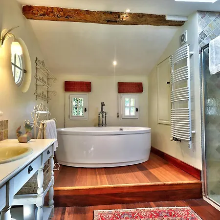 D'hôtes Spacieuse, Salle De Bain Privative 3* Saint-Michel-de-Fronsac